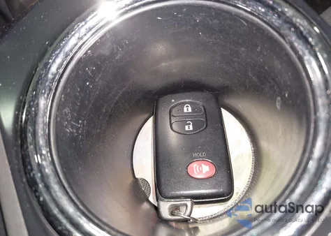 2012 Toyota Prius V Three из США, поврежденный, VIN JTDZN3EU6C3068974